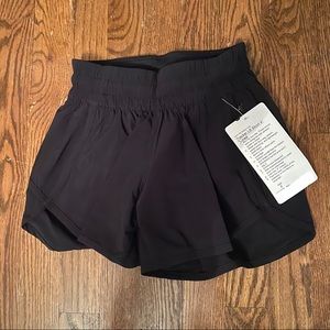 Lululemon Tracker V Shorts in Black